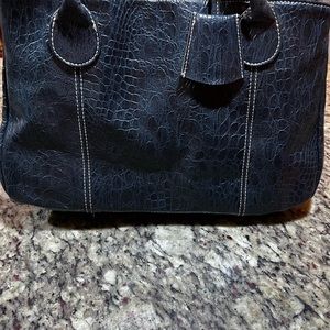 Estate sale beauty structure had bag!